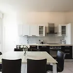 Апартаменты Sky View *