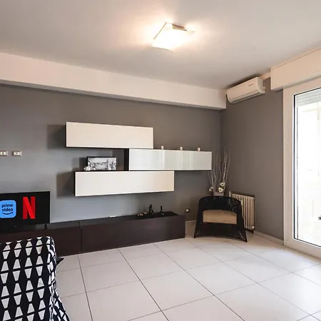 Sky View Apartment